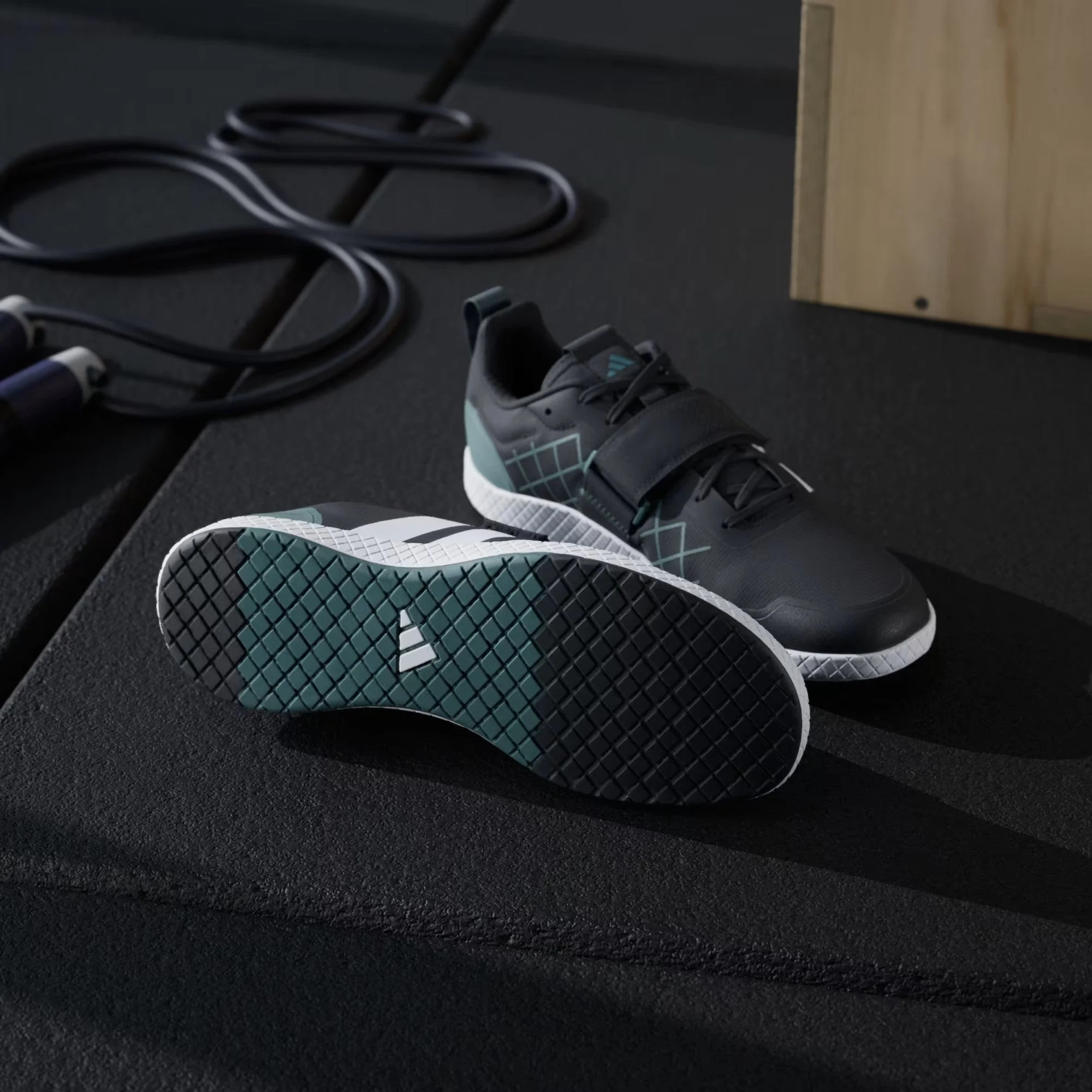 Adidas The Total – weightlifting shoes, JP9870 – Image 4