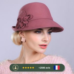 Chapeau rose en laine  à motif de fleur années 20