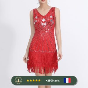 Robe rouge courte avec des franges inspirée des années 20