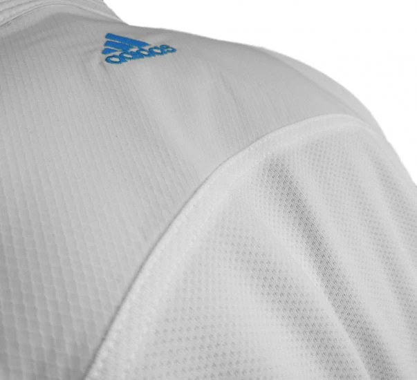 Karategi Adidas Kumite Adilight Primegreen WKF Rayures Bleues – Image 7