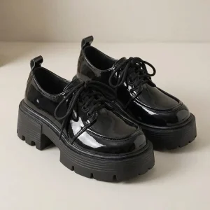 Mocassin Femme Plateforme Noir Brillant – Style Britannique Rétro