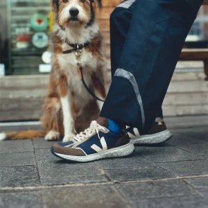 Veja – Condor Royale – Black / Cashew Eagle